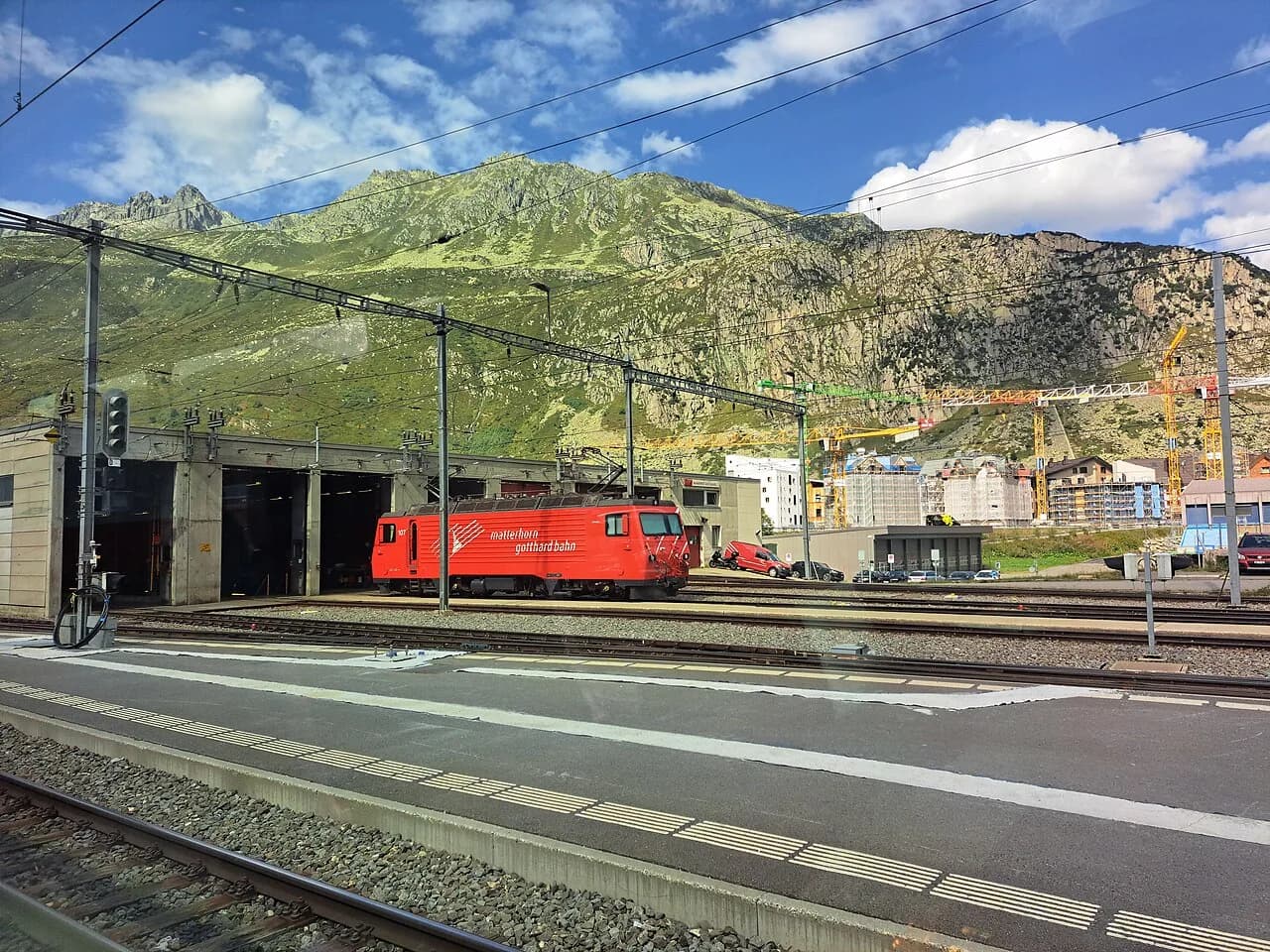 Andermatt Skiing Guide: Pistes, Sectors & Lift Passes