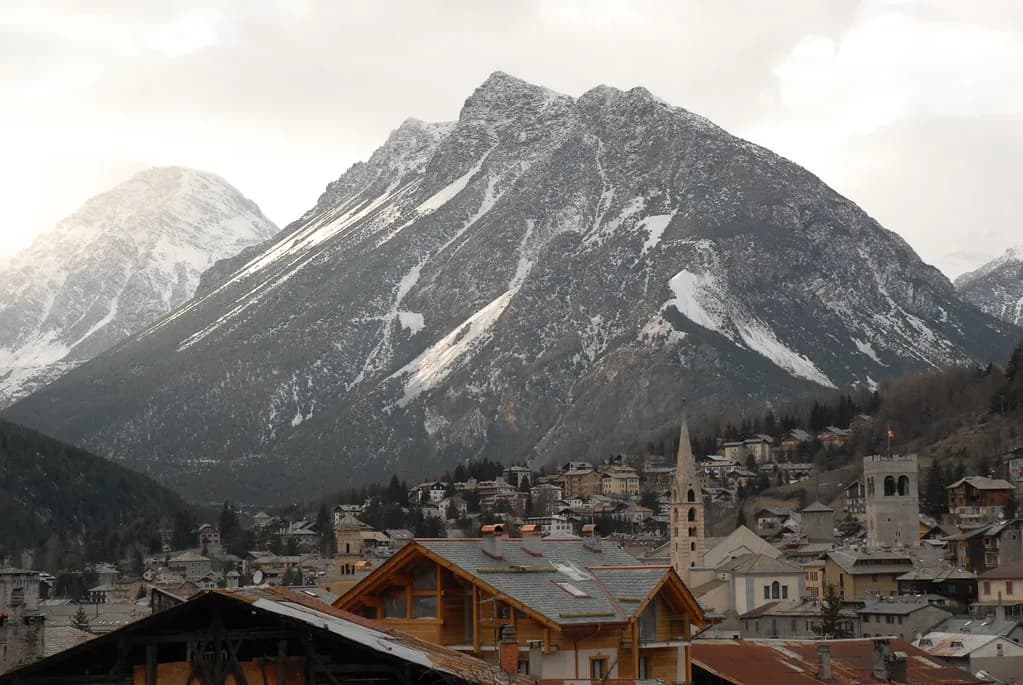 Bormio Ski Lessons: School Options, Formats and Booking