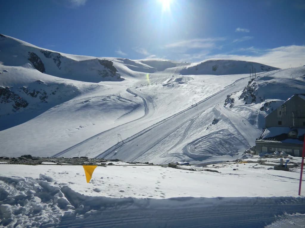 Skiing in Cervinia in December: Early-Season Planning Guide