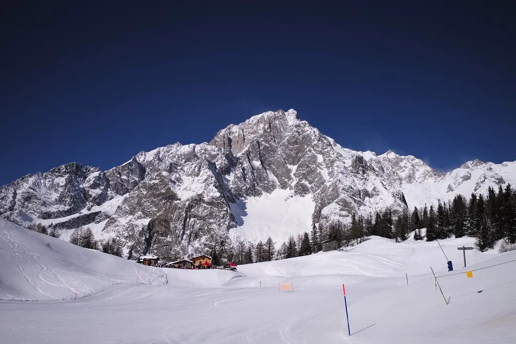Courmayeur Ski Pass: Which Ticket to Buy and Where