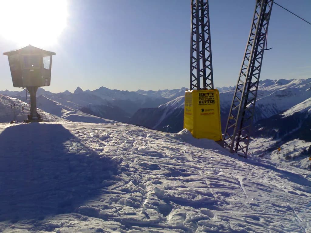 Davos Skiing for Beginners: Where to Learn and What to Book
