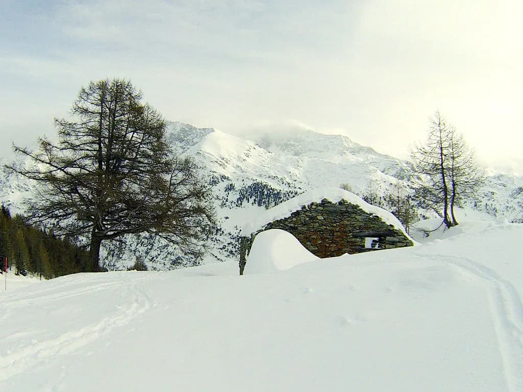La Thuile Ski Map: Reading the Espace San Bernardo Pistes