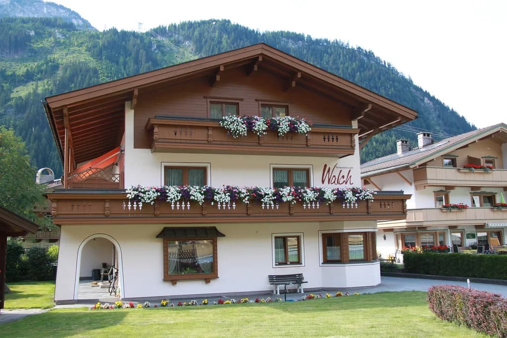 Mayrhofen Ski Pass Guide: Prices, Zones and What to Buy