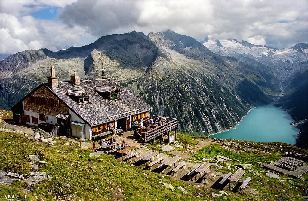 Mayrhofen Ski Season: Dates, Piste Access and Lift Hours