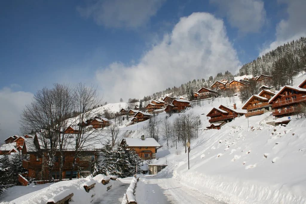 Méribel Ski Hire: Where to Rent Skis, Prices and Pickup Tips
