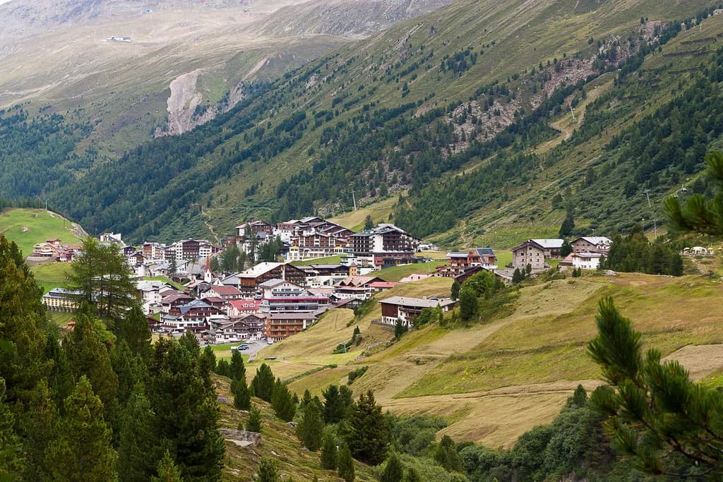 Is Obergurgl Expensive? Ski Costs and What Drives Them