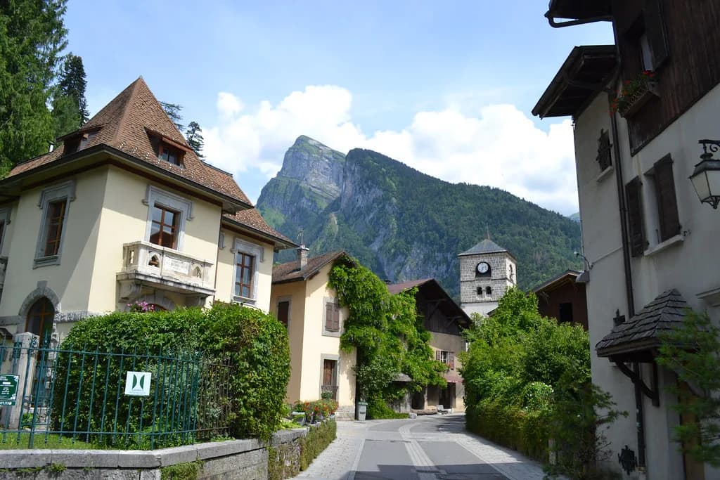 Samoëns Ski Hire: How to Choose Shops, Delivery and Storage