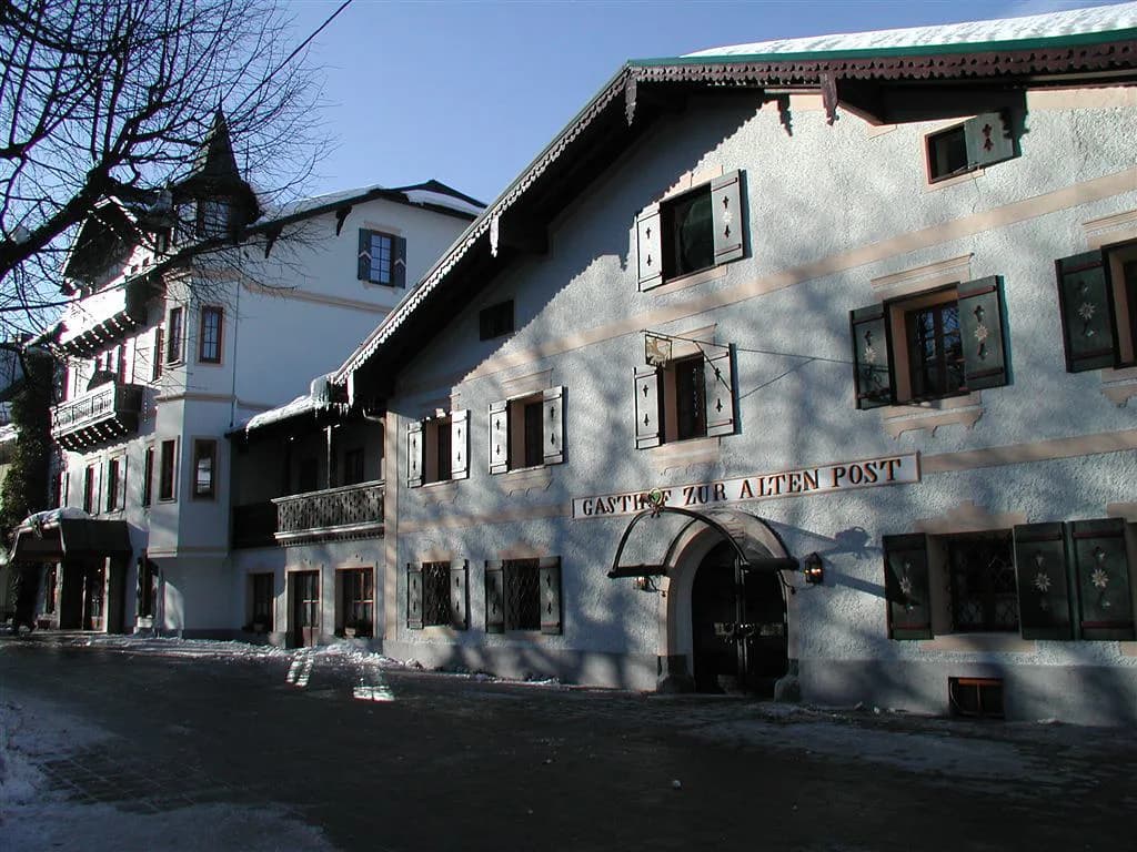 Schladming Ski Hire: Where to Rent Skis and How to Book