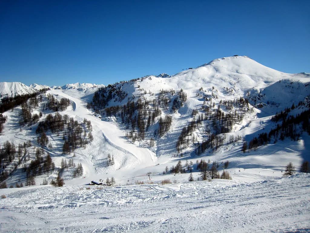 Serre Chevalier Snowboarding: Parks, Passes & Lessons