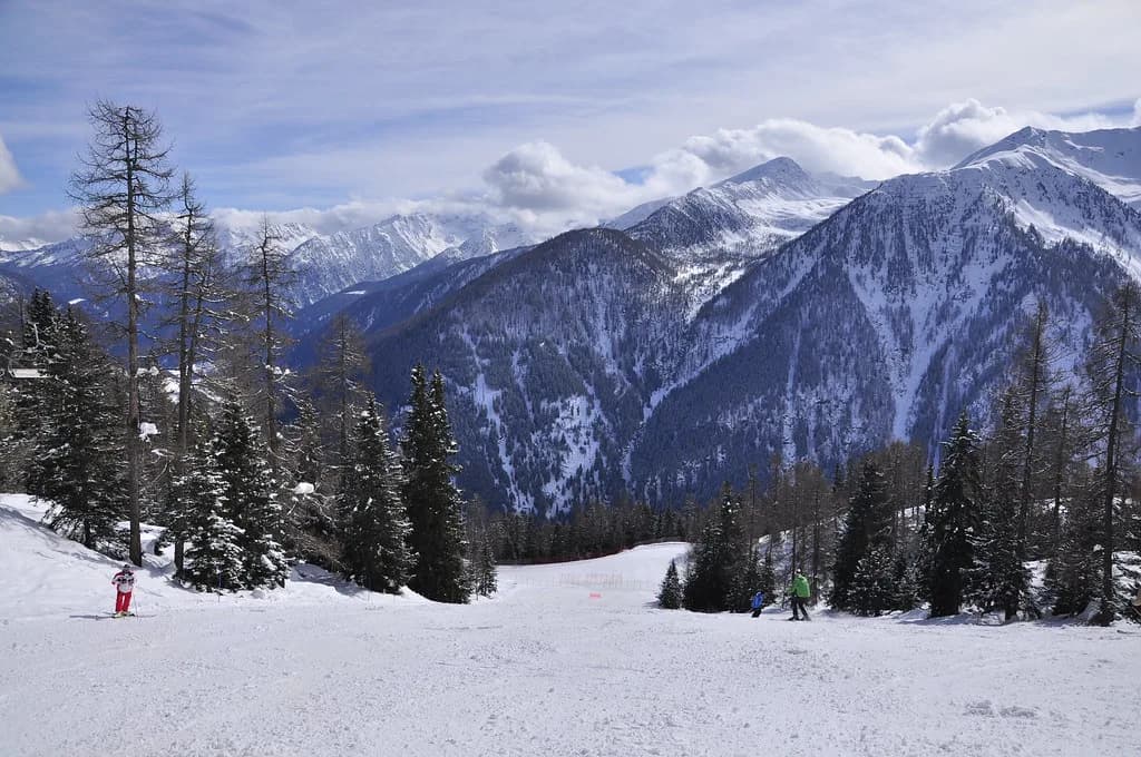 Sestriere Skiing Guide: Which Slopes & Pass Suit You