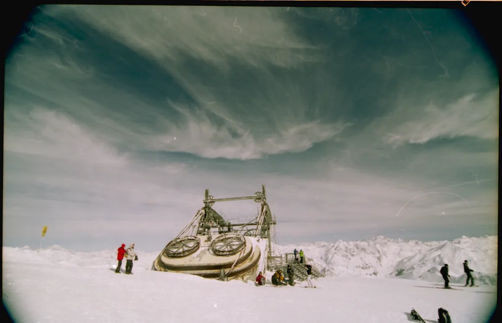 Tignes Snowboarding Guide: Parks, Lessons and Terrain