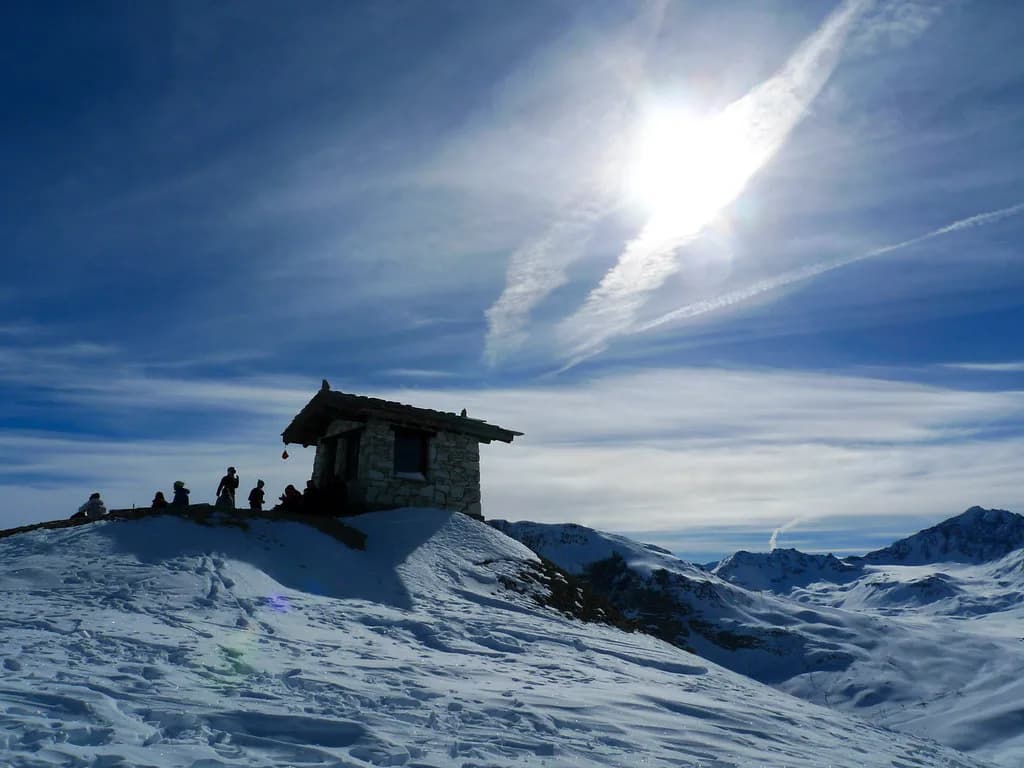 Val d'Isère Ski Map: Sectors, Lifts and Live Piste Status