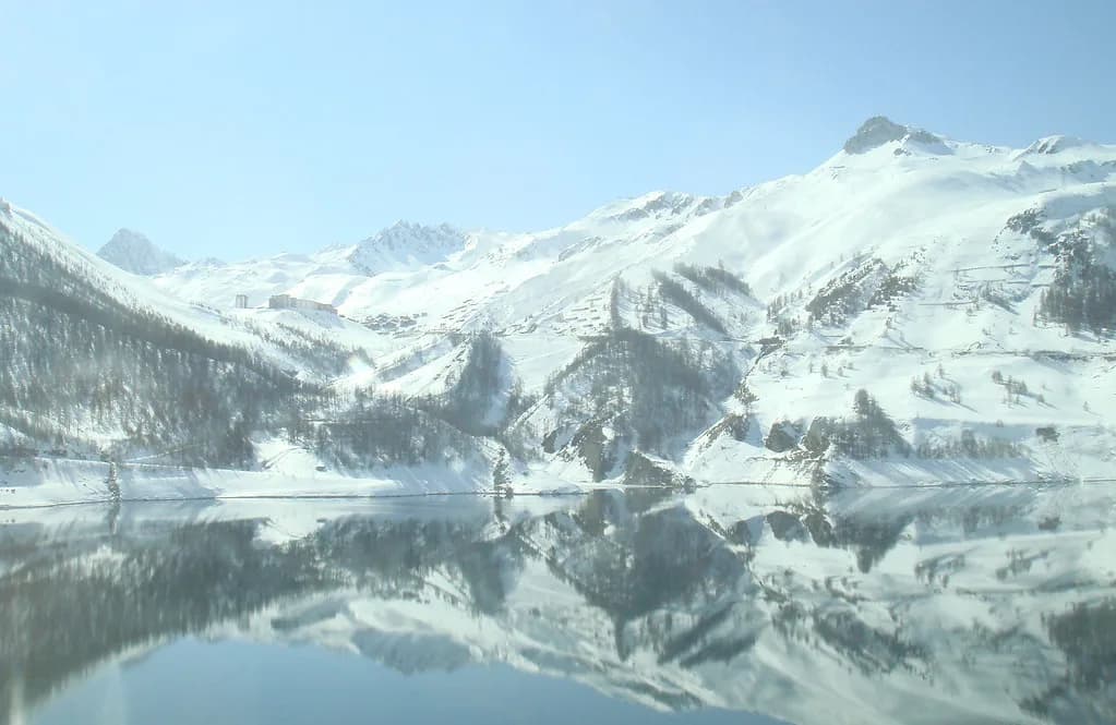 Val d'Isère Ski Hire: How to Choose and Collect Your Gear
