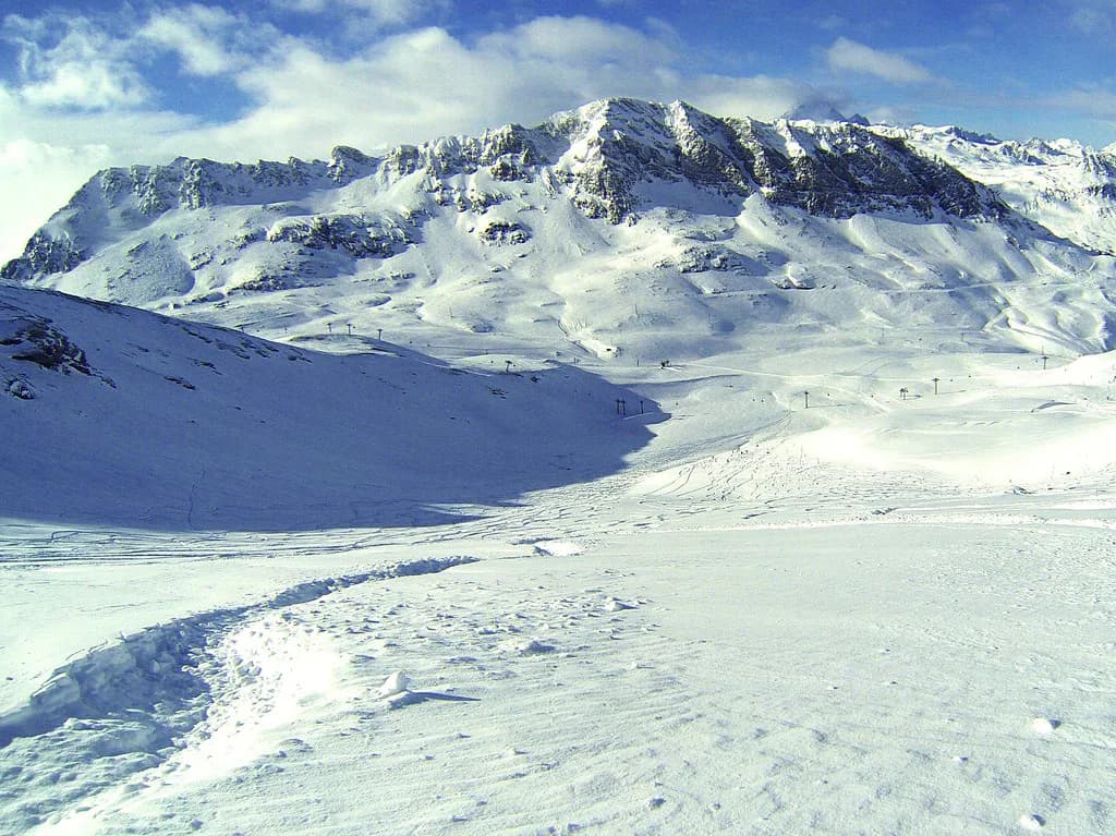 Val d'Isère Snowboarding: Terrain, Park and Lessons