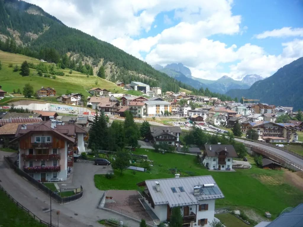 Val di Fassa Ski Hire: Where to Rent, Village by Village