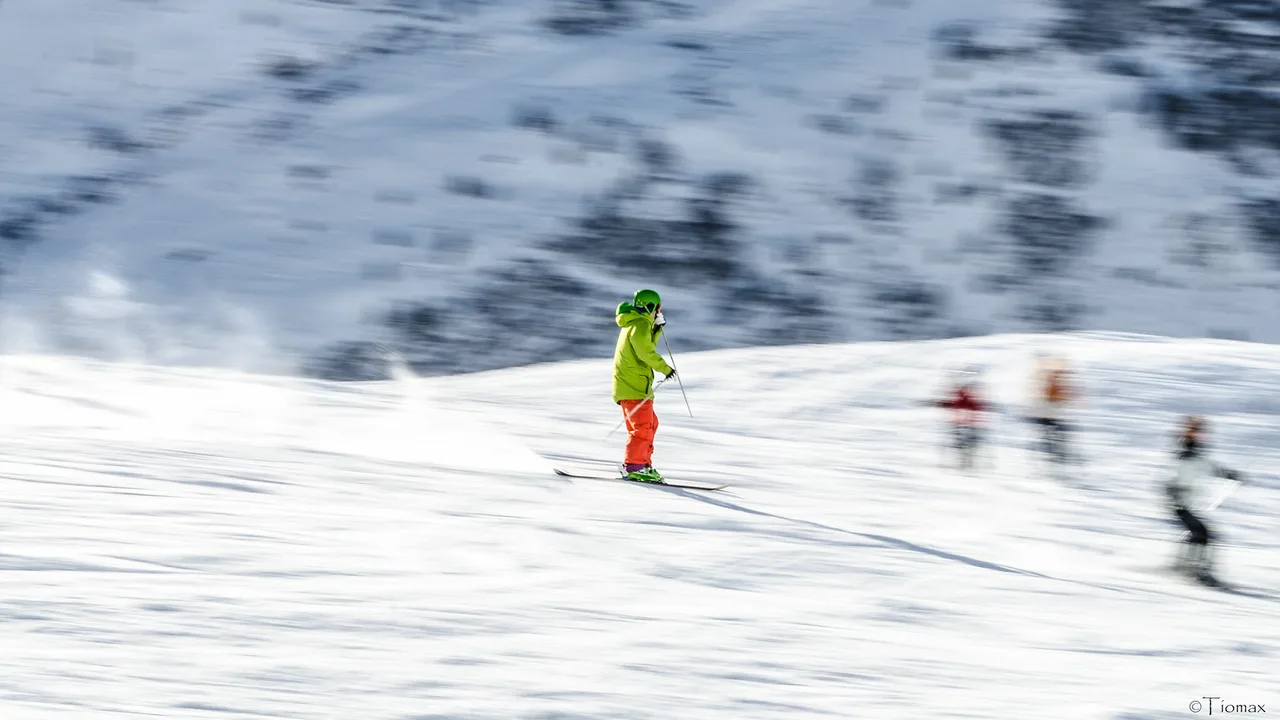 Valloire Ski Lessons: ESF, ESI and Booking the Right Class
