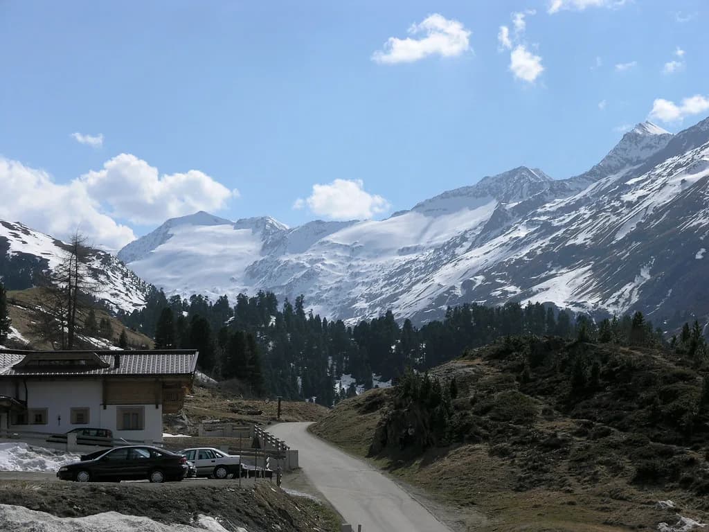 Obergurgl Snowboarding: Terrain, Lift Links and Planning