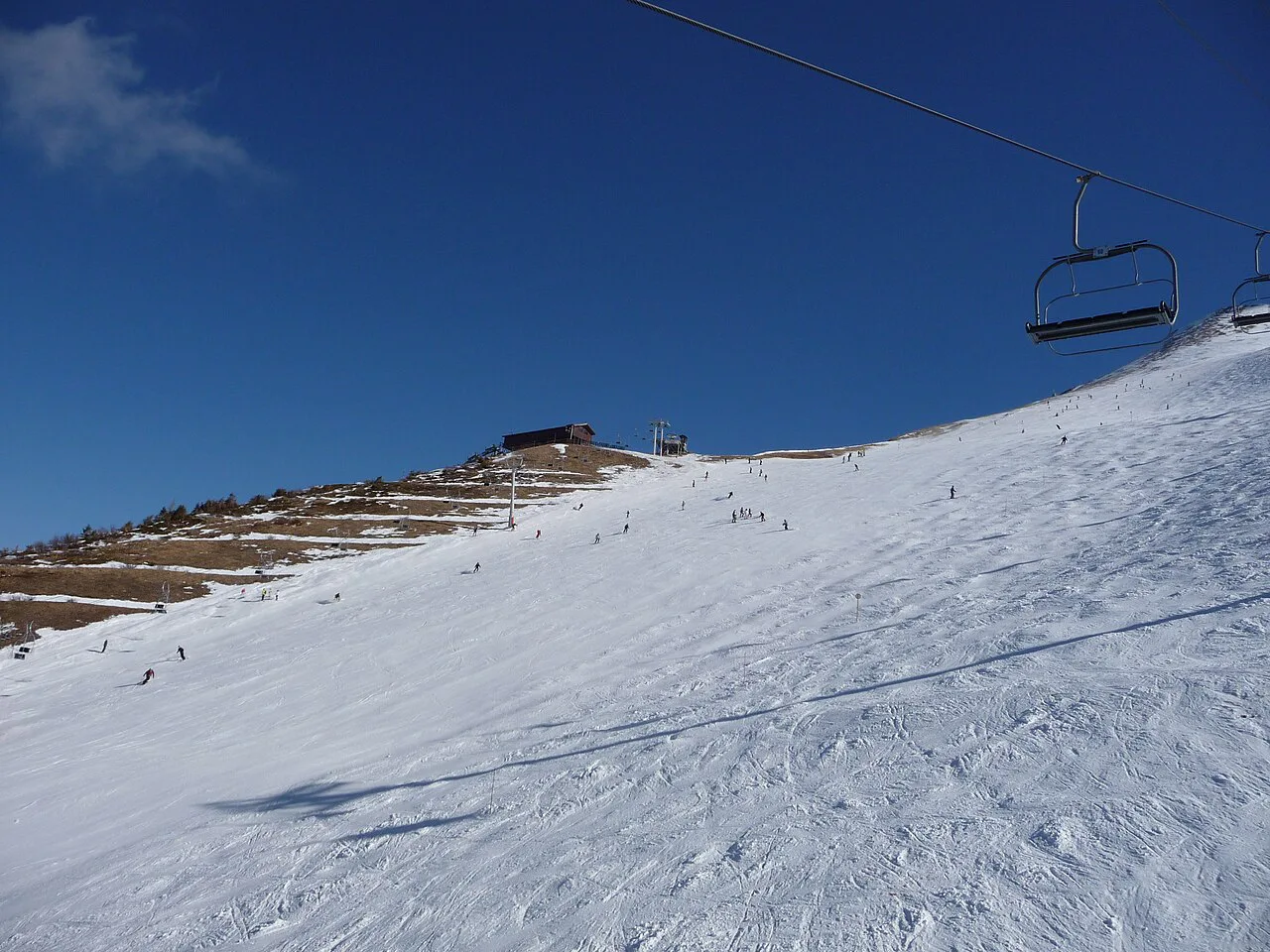 La Clusaz - La piste de l'Aiguille ( rouge ) - panoramio