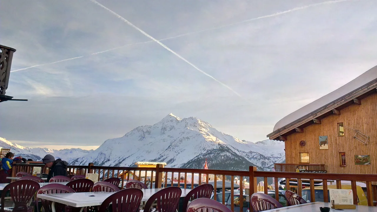 Skiing La Rosiere /