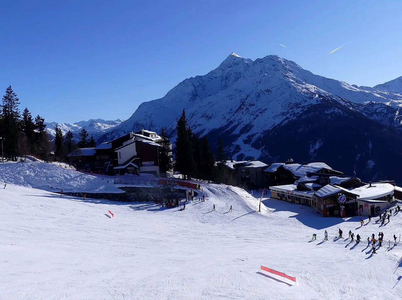 Front de neige de La Rosière depuis Roches Noires (décembre
