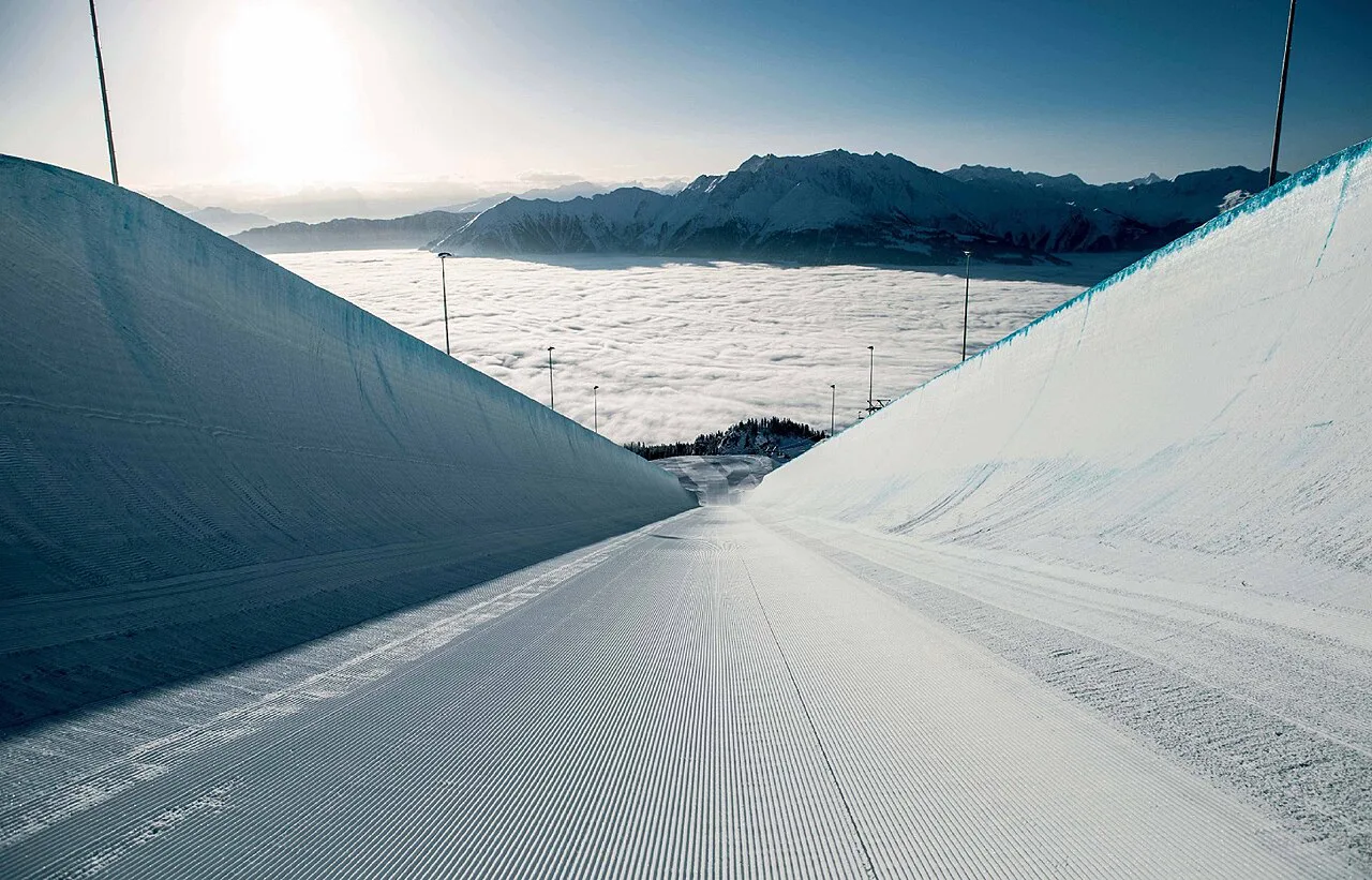 LAAX Halfpipe by Philipp Ruggli