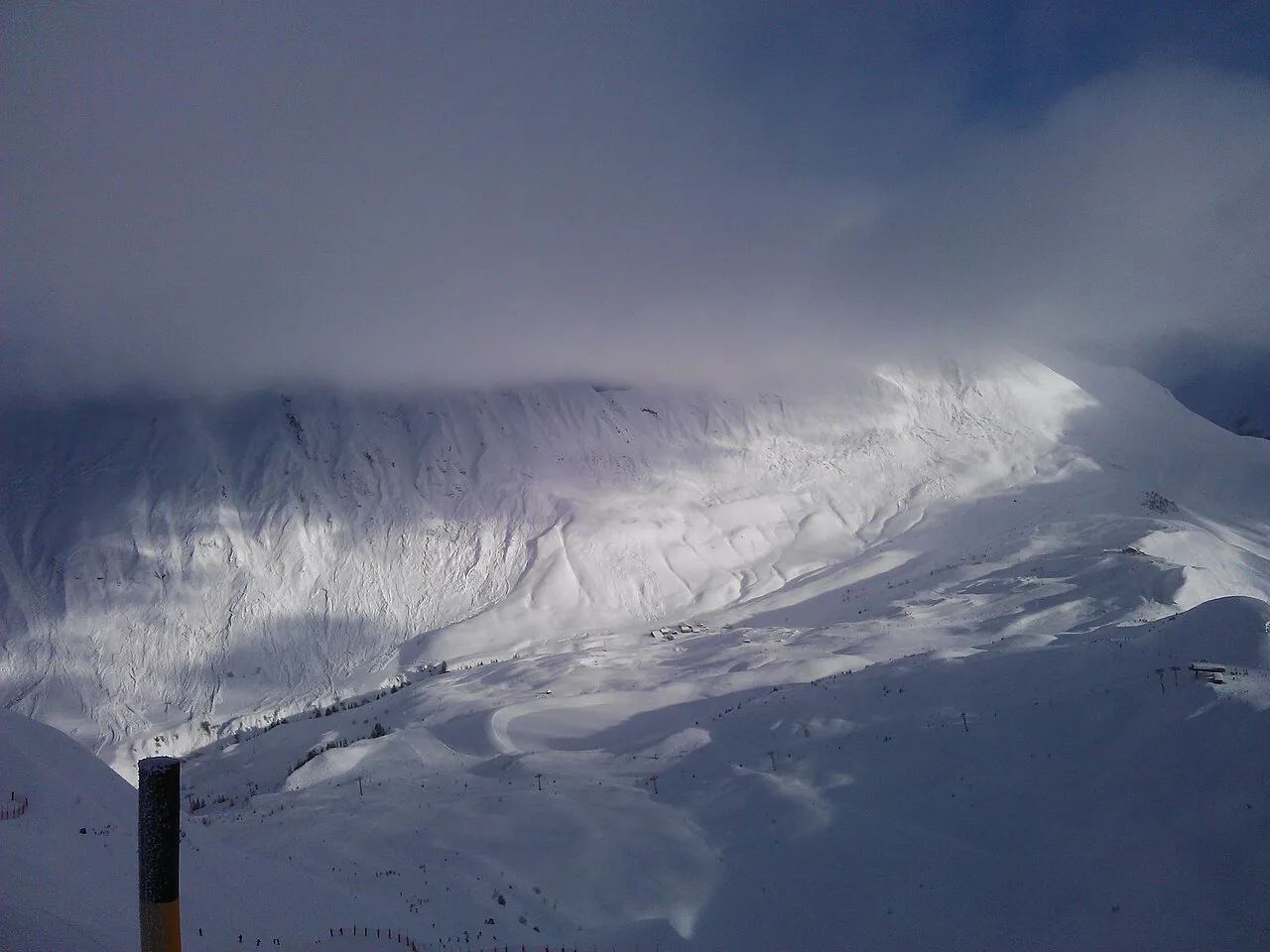 Le Maroly enneigé (le Grand-Bornand)