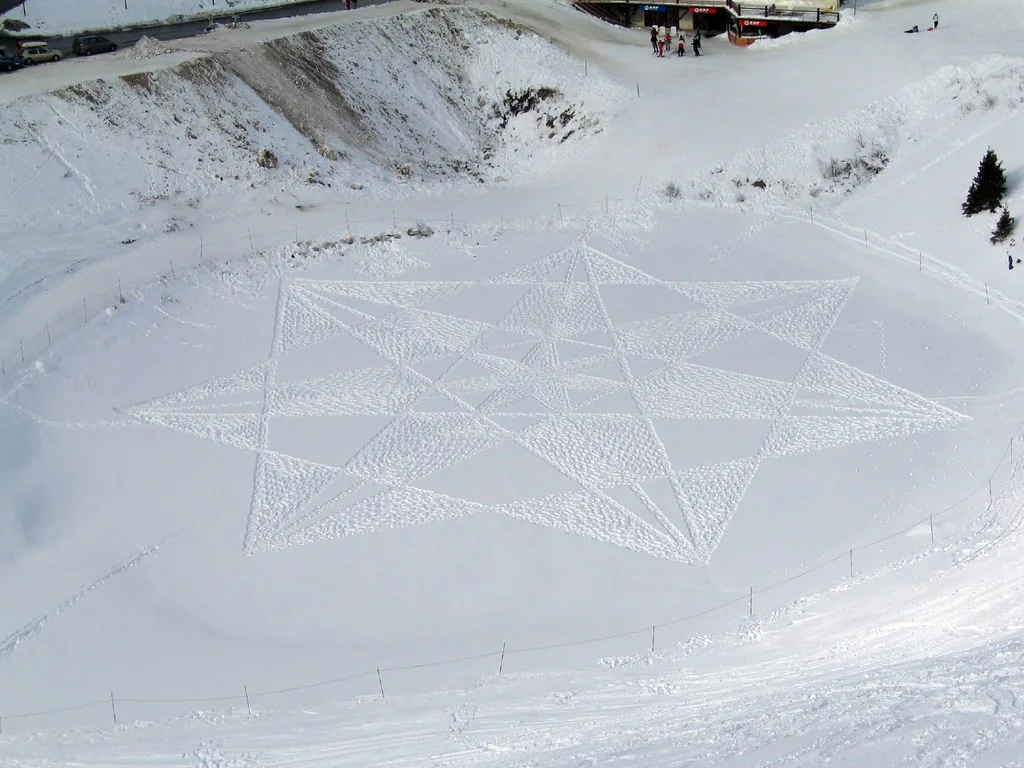 Pattern on frozen lake, Les Arcs