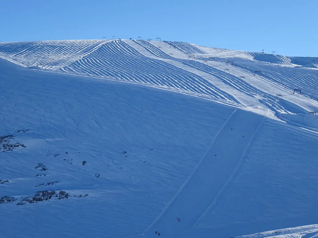 Les pistes de ski sur le glacier de Mont-de-Lans aux 2 Alpes, Les Deux Alpes