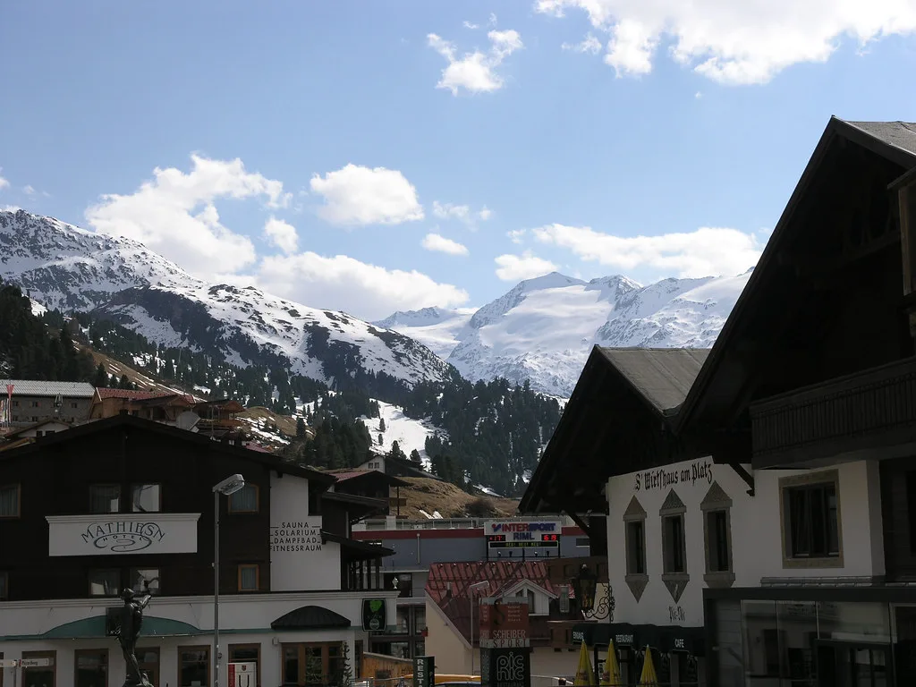 Oberburgl Center, Obergurgl