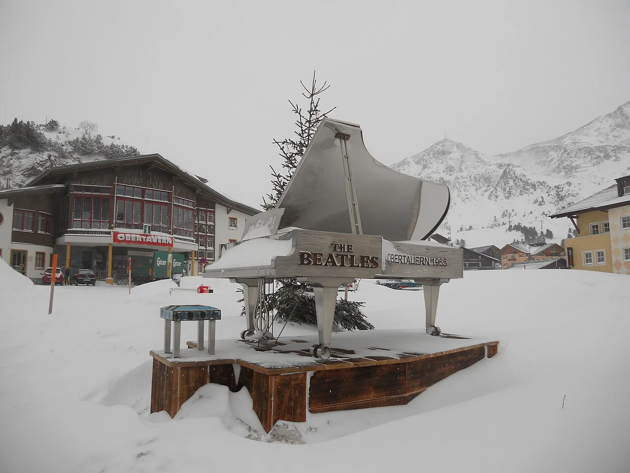 Na smučišču je tudi klavir Beatlov, Obertauern