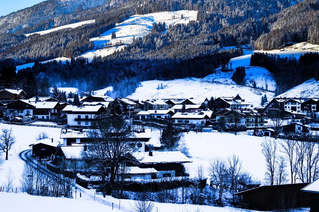 One can still enlighten himself while under Dark, Saalbach